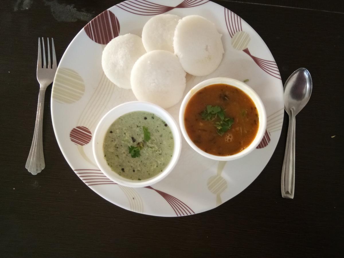Grand Galaxy Hotel Krishna Nashik Buitenkant foto