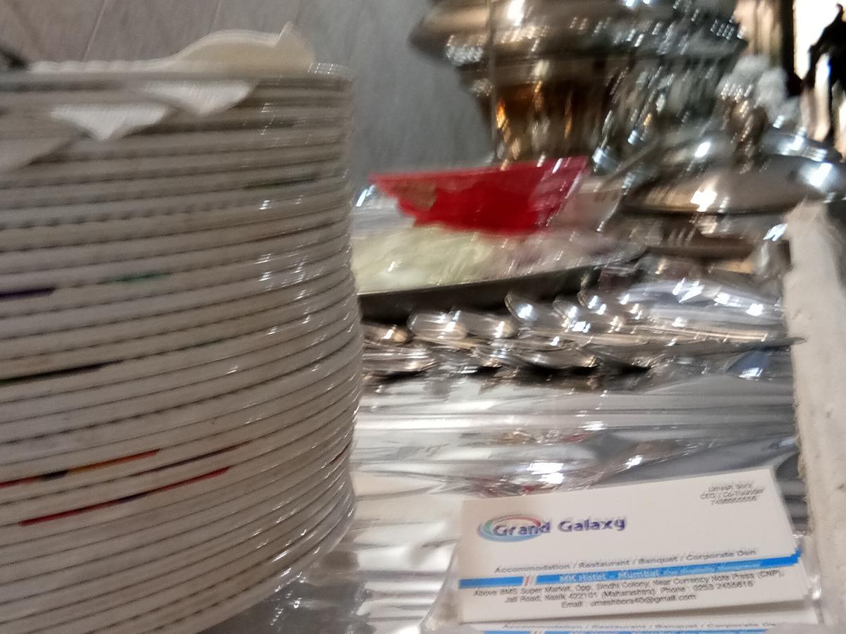 Grand Galaxy Hotel Krishna Nashik Buitenkant foto