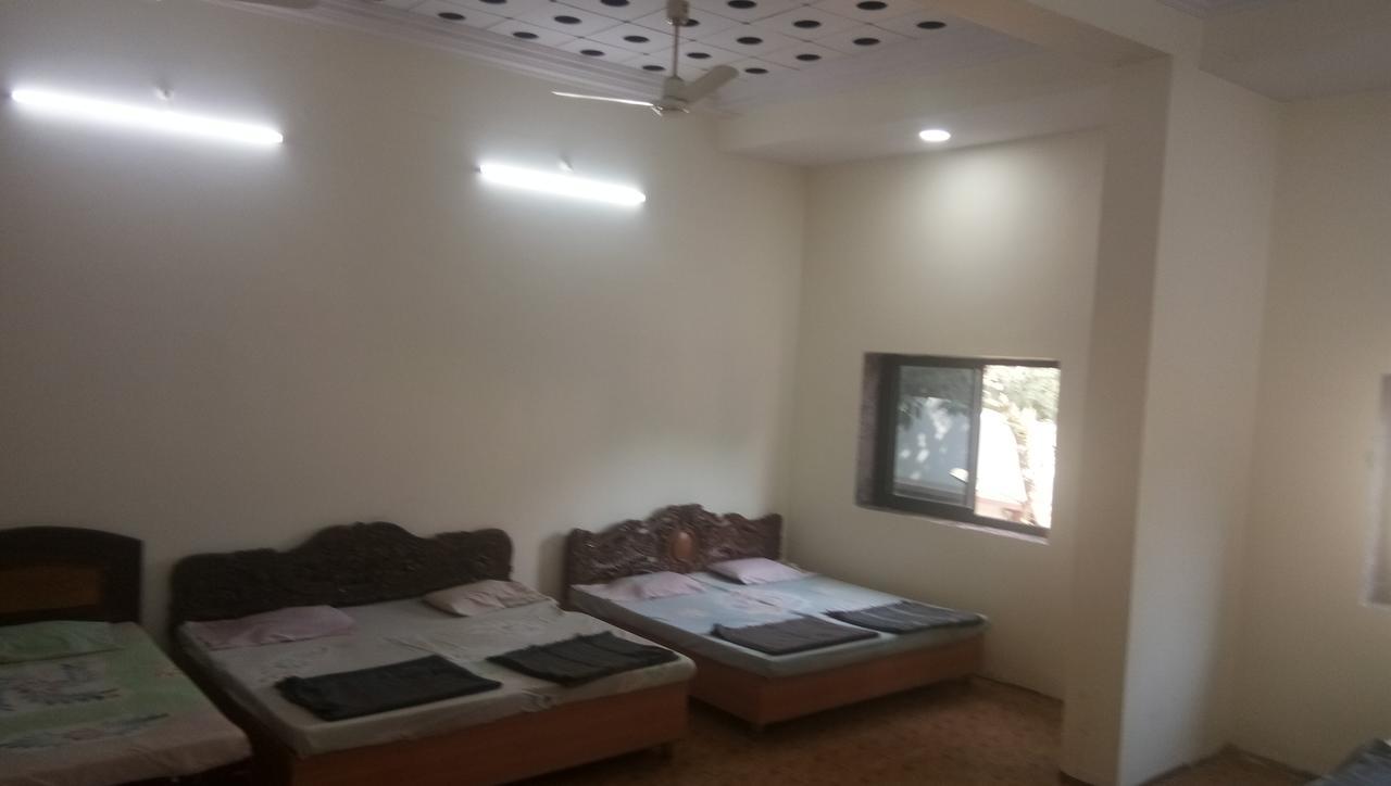 Grand Galaxy Hotel Krishna Nashik Buitenkant foto