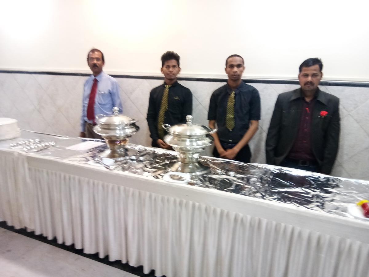 Grand Galaxy Hotel Krishna Nashik Buitenkant foto