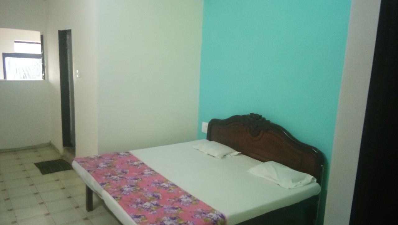 Grand Galaxy Hotel Krishna Nashik Buitenkant foto